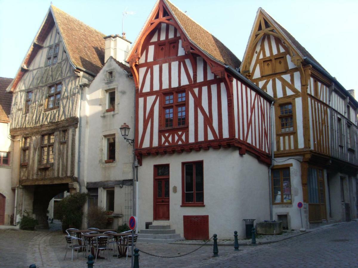 La Petite Sentence de Noyers Extérieur photo