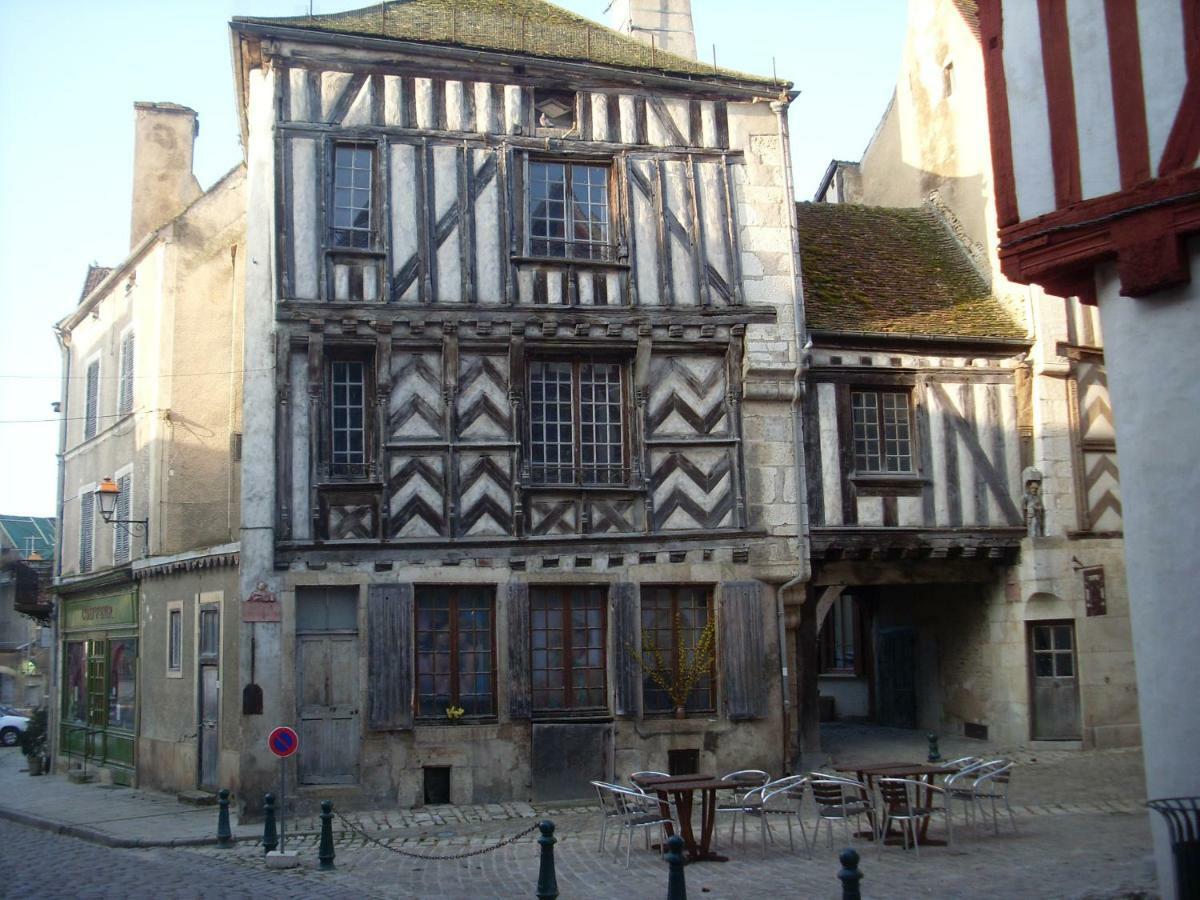 La Petite Sentence de Noyers Extérieur photo